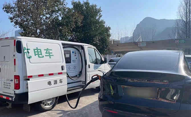 兴平汽车搭电